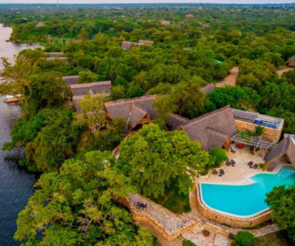 Safari lodge accommodation near chimpanzee tracking destinations in Uganda